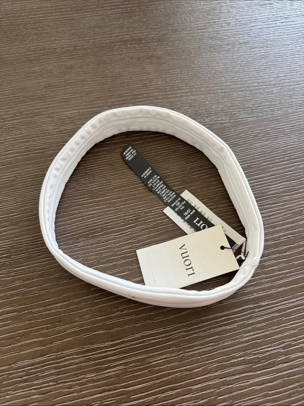 Vuori Women’s NWT Volley Headband White V-Logo Headband